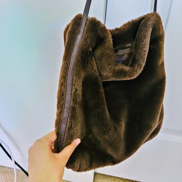 Saks Fifth Avenue Handbags - Saks Fur & Genuine Leather Shoulder Bag